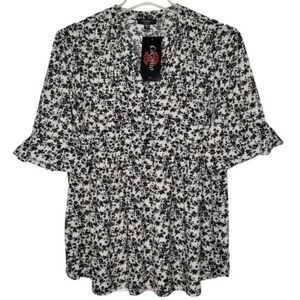 NWT Cocomo Plus Size 3X Black & Ivory Floral Print Pintuck Short Sleeve Top